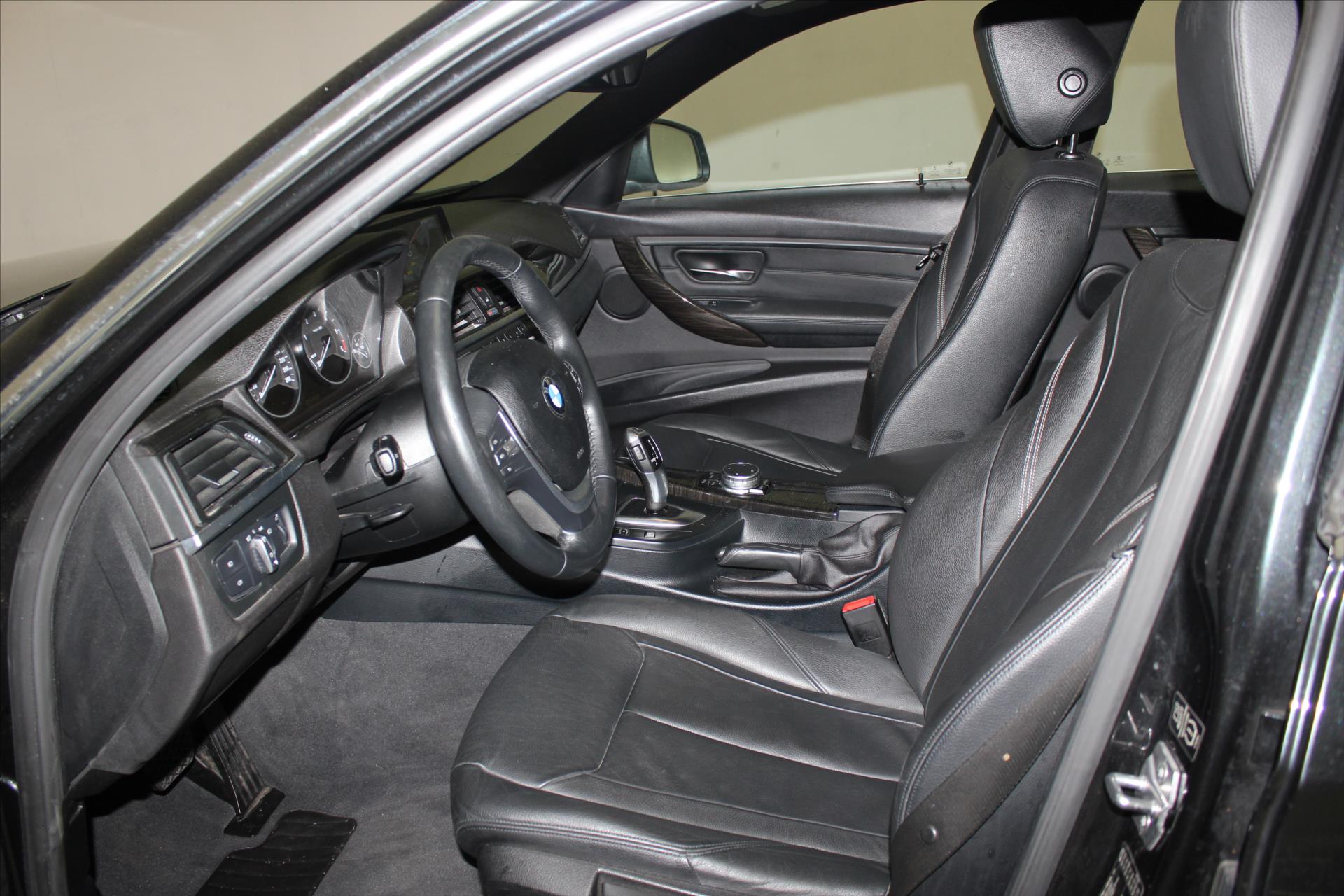 intérieur conducteur serie 3 bmw